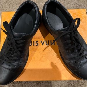 100% authentic Louis Vuitton checkerboard sneakers , worn a handful of times.